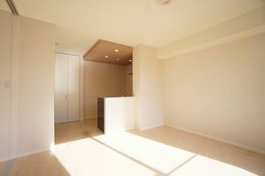 メゾンヴァンベ-ル弐番館 202号-3