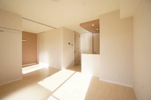 メゾンヴァンベ-ル弐番館 202号-4