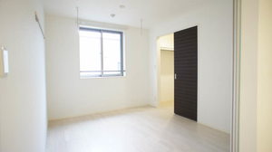 プレミアムレジデンス 203号-2