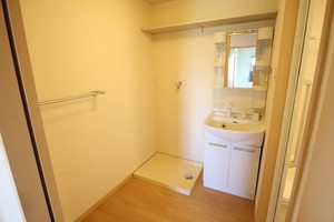 ソレイユ湘南 E 301号-5