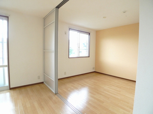 ピア ビレッジ Ⅱ 202号-5