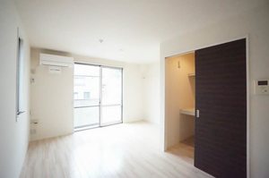 プラウディア湘南 201号-2