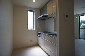 ハイツアゼリア 105号-3