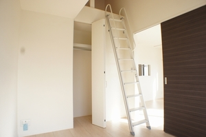 クレール湘南 202号-3