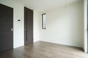 シャーメゾン腰越 101号-2