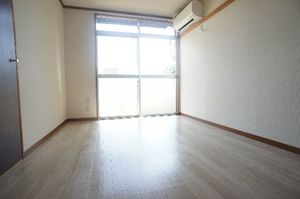 ハイネス大倉山 102号-3