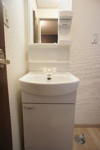 ハイネス大倉山 102号-8