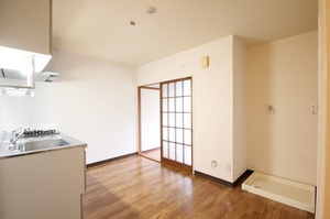 レインボーハイツ本郷台 206号-3