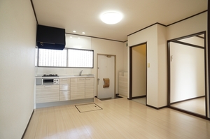 ハイツ村上 102号-2