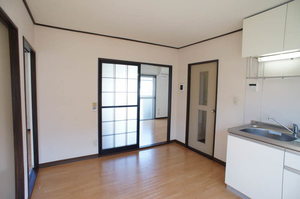 ハイツ美峰 202号-3