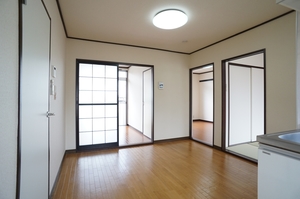 メゾン片倉 202号-3