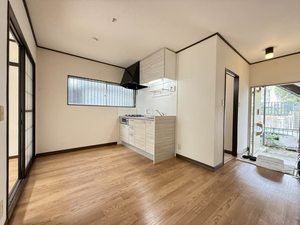 コーポ渡内 102号-2