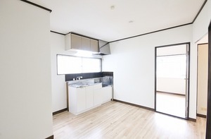 ポートサイドハウス 102号-2