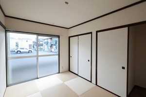 メゾン城山 102号-3