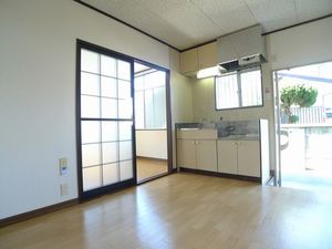 メリーハイツ 102号-2