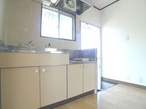 メリーハイツ 102号-3