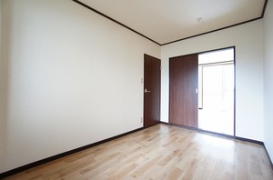 カミーリア・レジデンス 102号-3