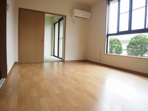 ホワイトヒルズ 101号-2