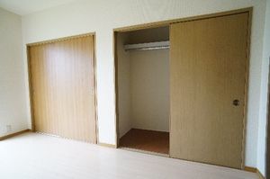 ホワイトヒルズ 102号-4