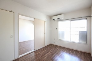 シャロ－ムヒル 202号-4