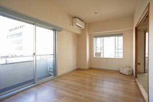 グランドメゾン川崎市電通り 202号-4