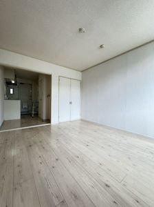 エステ-ト栄 201号-5