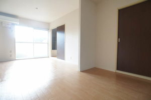 メゾンファミ－ユＢ 103号-3