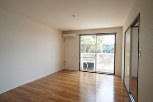 クローネ座間 202号-2