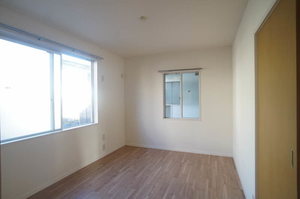 ヴィラ・テンボス二番館 101号-5