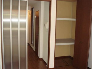 ラフィーネ鶴ヶ峰 103号-4