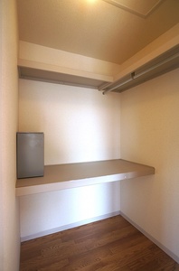 メニーナＴＫ 201号-4