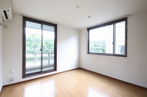 ベレオ新杉田 203号-3