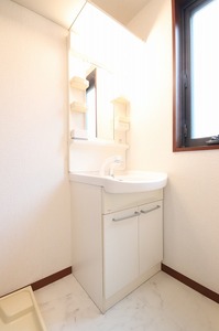 ベレオ新杉田 203号-7