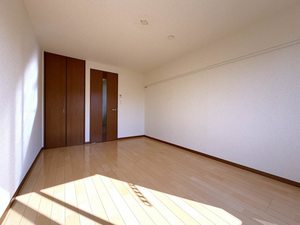 フォレスト反町　Ⅱ 205号-4