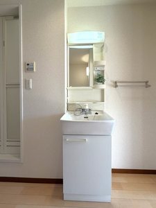 フォレスト反町　Ⅱ 205号-9