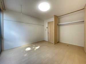 ＫＬＡＳＳＥ　Ｂ 102号-5