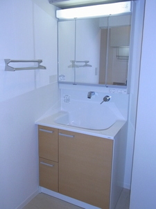 グラン・ブルー反町 206号-8