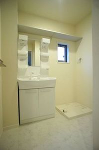 ソレイユ弐番館 102号-7