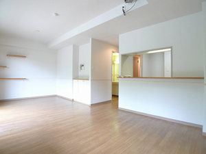 ウエストヴァレィー壱番館 303号-3