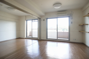 ウエストヴァレィー壱番館 512号-3