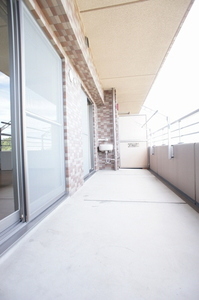 ウエストヴァレィー壱番館 512号-11