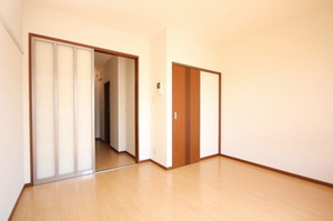 ビラ・マリティーム 103号-3