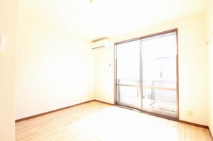 ビラ・マリティーム 202号-3