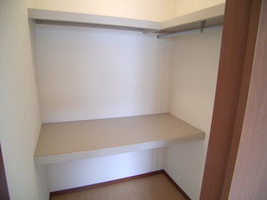 ビラ・マリティーム 204号-3