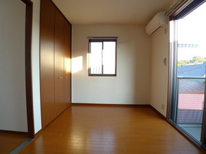 ルミエール馬堀 205号-3