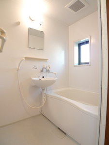 ルミエール馬堀 205号-8