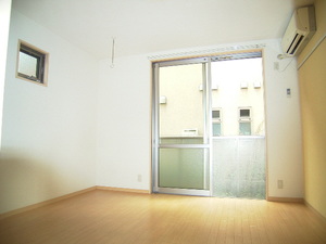 ルミエール弘明寺 101号-3