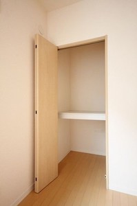 ヴィラーチェ港南台 101号-4