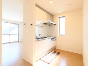 シャーメゾン一色海岸 201号-4