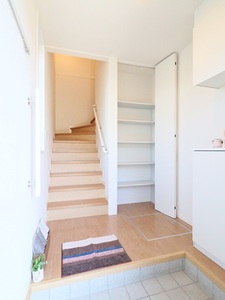 シャーメゾン一色海岸 201号-12